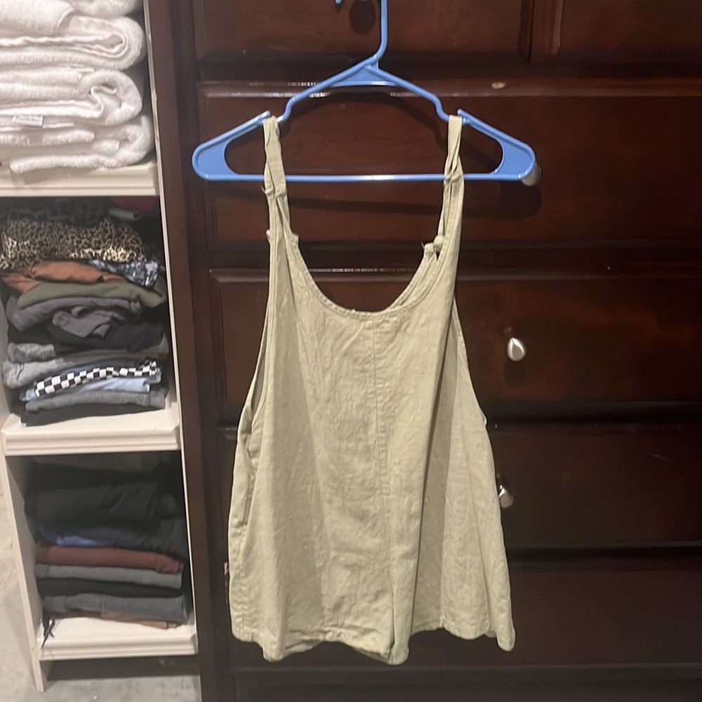 Romper - Picture 2 of 3